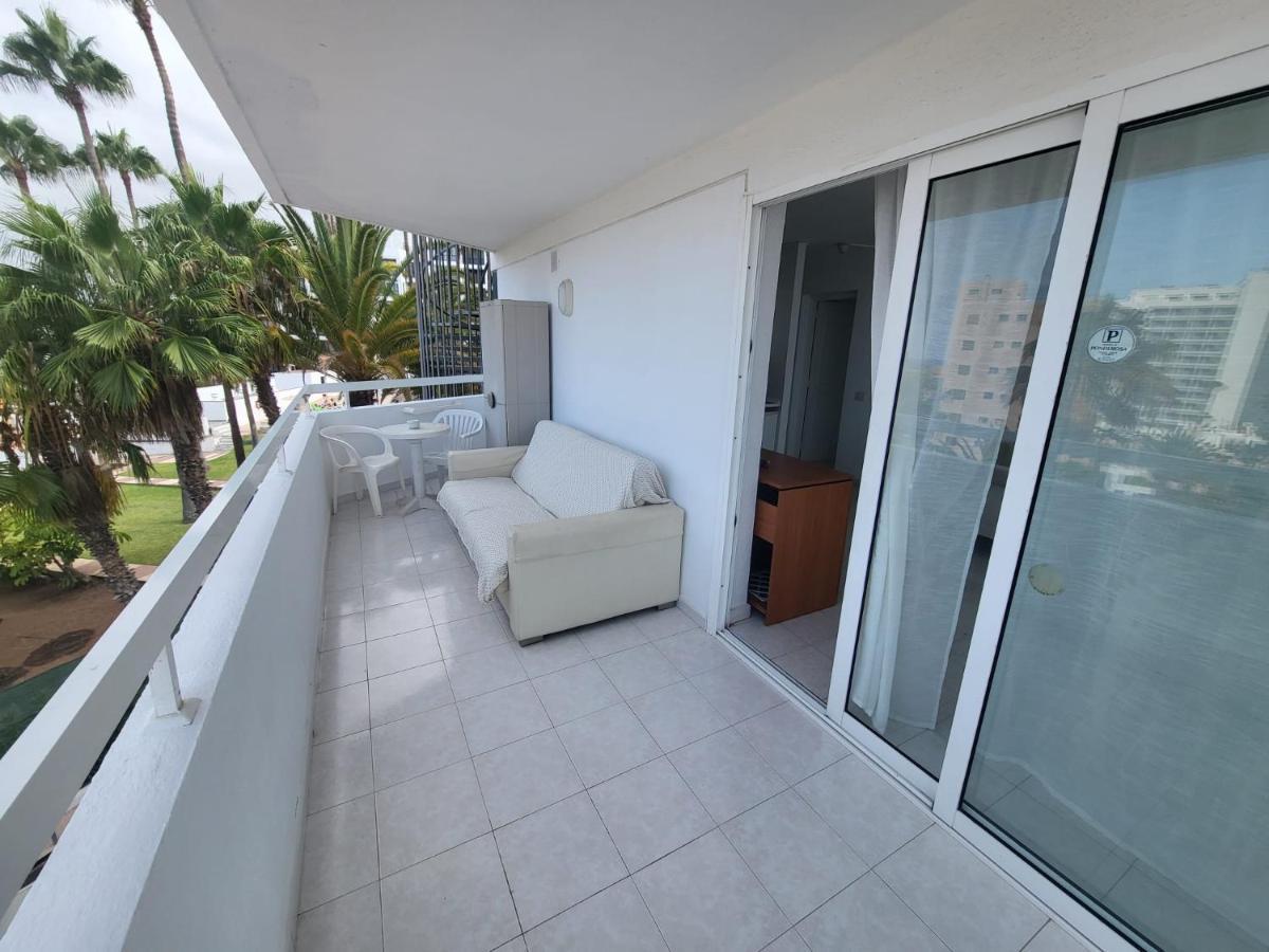 Cozy Apartment Near The Beach Playa de las Americas (Tenerife) Exterior photo