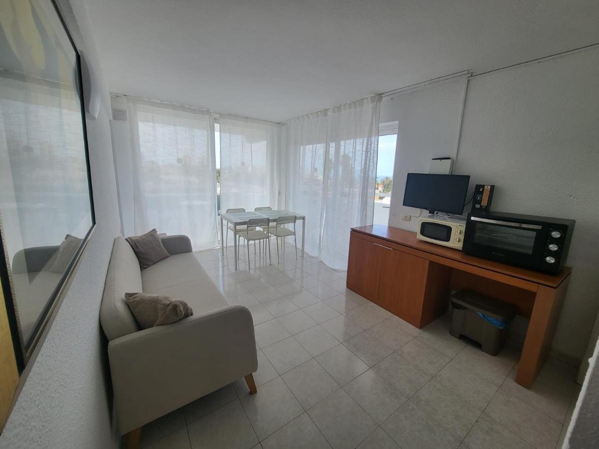 Cozy Apartment Near The Beach Playa de las Americas (Tenerife) Exterior photo